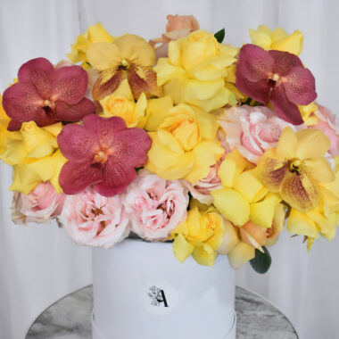 Caja Rosas y Orquideas Amarillo Rosa